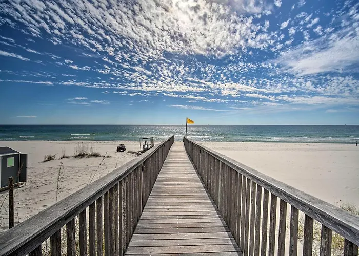 Waterfront Escape W/ Amenities!
