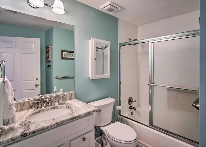 Holiday home Waterfront Escape W/ Amenities! *