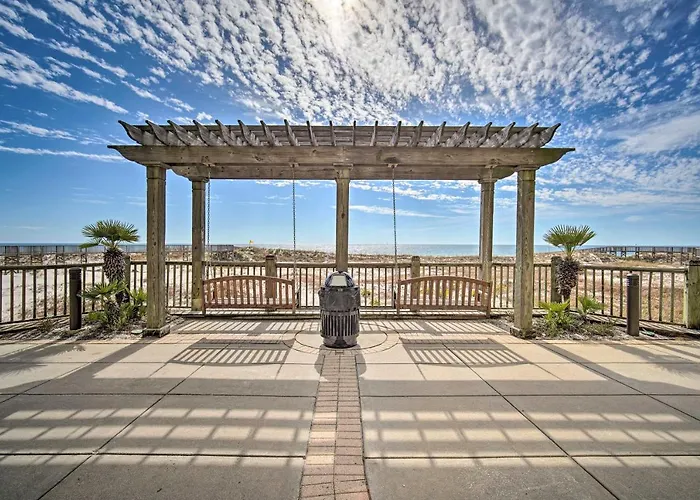 Waterfront Escape W/ Amenities! Gulf Shores